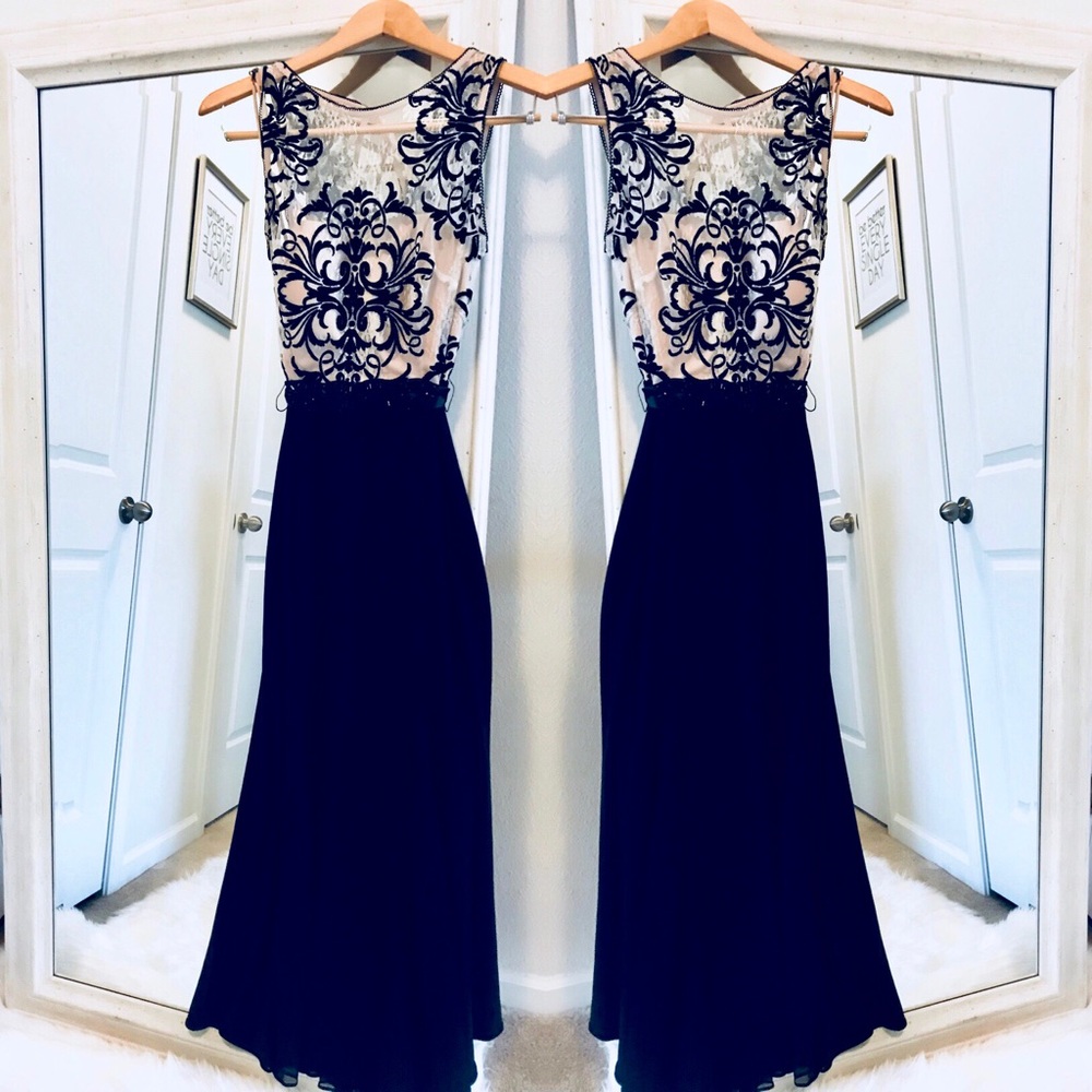 ‼️BLOW OUT SALE!‼️ GORGEOUS GOWN